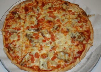 Domino’s is stockpiling pizza elements to defend in opposition to a disorderly Brexit