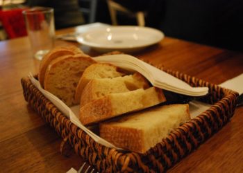 Mama Baer’s cafe presenting selfmade items in Gilbert