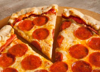 A five-12 months-vintage referred to as 911 to reserve pizza. Police gave him a lesson – and then a pie